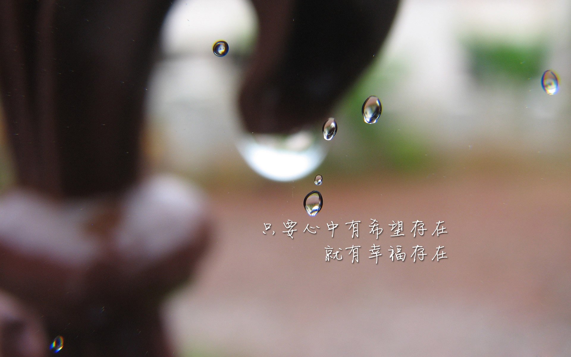 夺冠热门遭遇意外挑战，胜负高悬悬念，夺冠热点