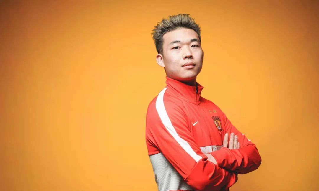 B体育APP:年轻中场严鼎皓的技术特点与在俱乐部的发展的简单介绍