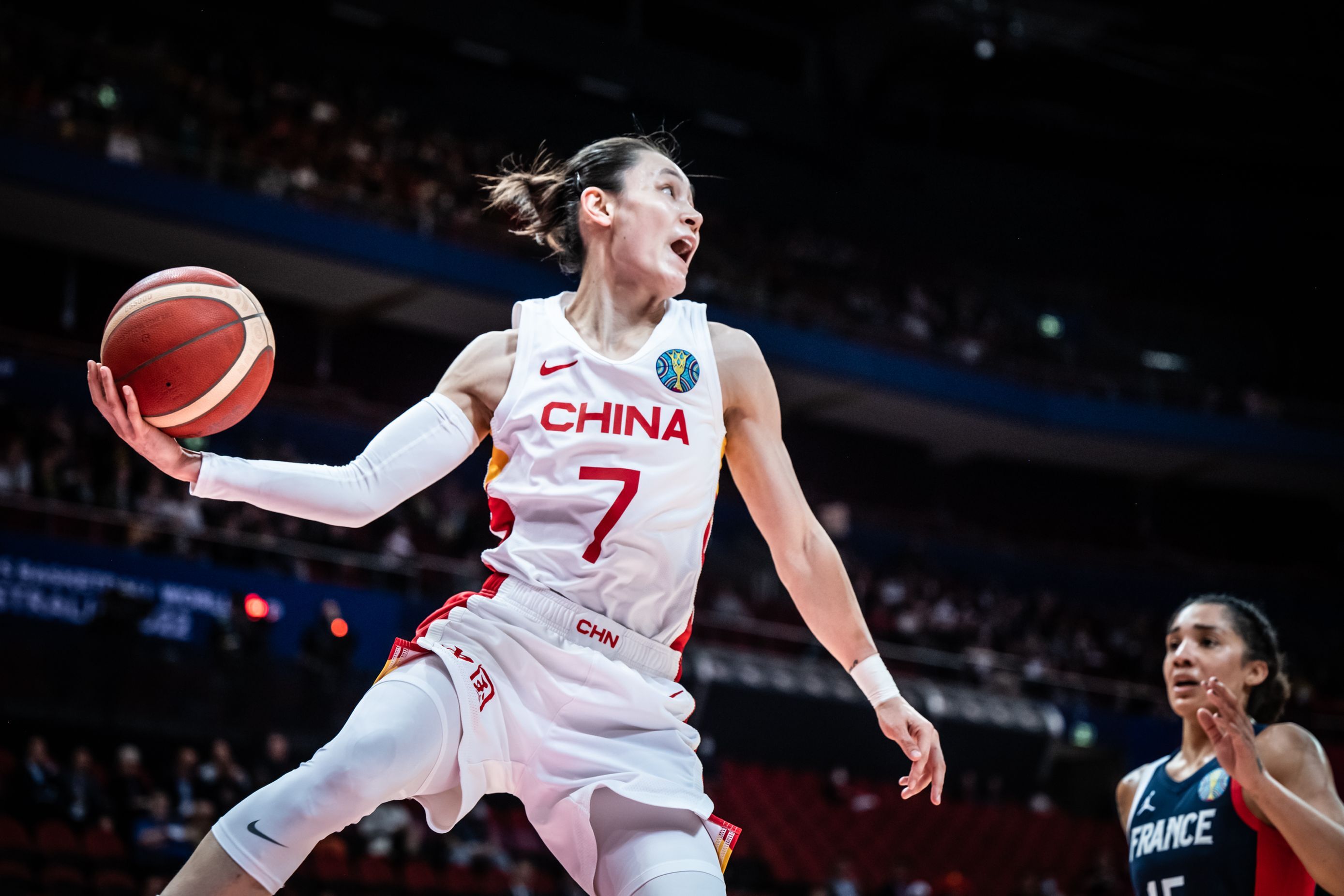 B体育官网：中国女篮，女篮精神是否已经过时？