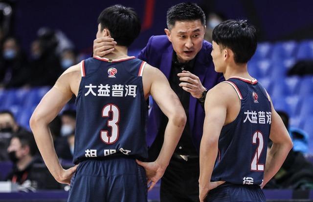包含B体育官网：中国篮球运动员伤病预防讲座举办，普及健康知识的词条